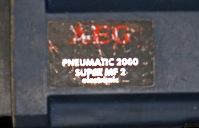 AEG Schild